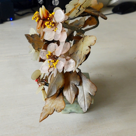 Chinese Vintage Jade Stone Carved Bonsai Tree with Jade and Rose Quartz - Picture 3 of 7